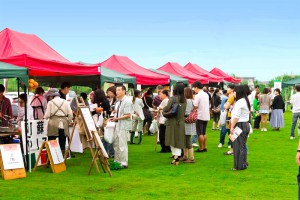 毎年開催される阿蘇マルシェの様子